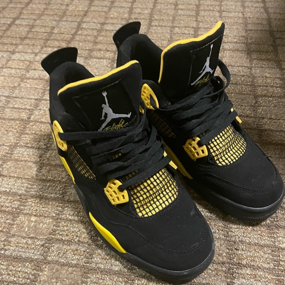 Jordan Thunder 4s - Picture 1 of 6